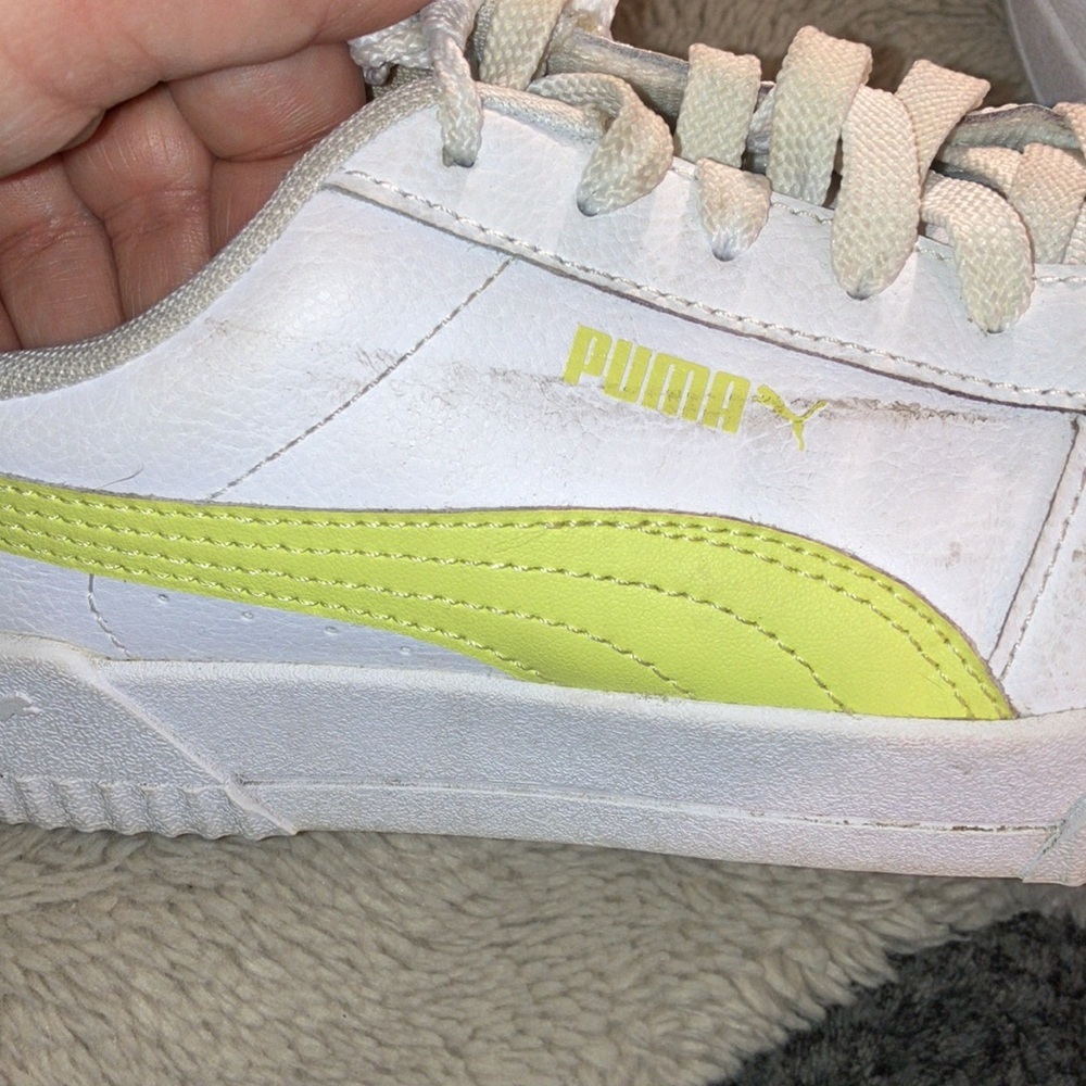 🧜♀️ Puma Classic Woman’s Sneakers, Size 8 - Picture 7 of 8